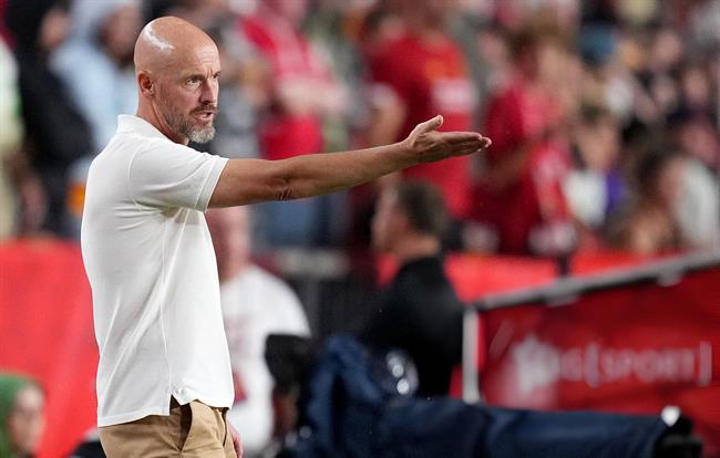 Erik ten Hag MU chỉ ít danh hiệu hơn Man City ở thời của tôi 1